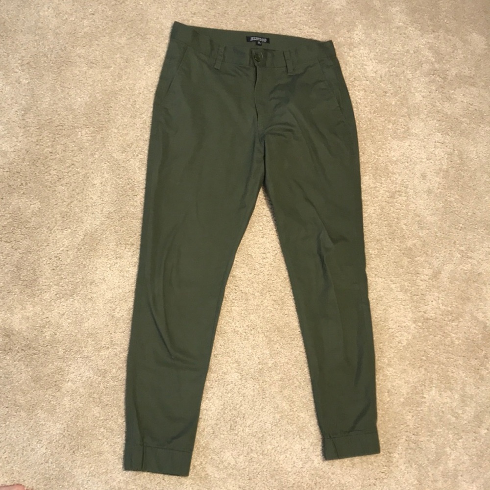 Men’s Tapered Leg Olive Green Pants